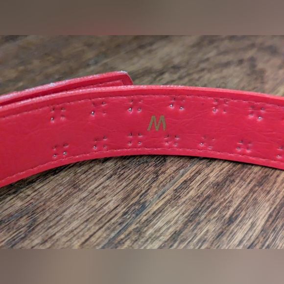 Vintage Western Red Belt with Silver Accents Vegan Leather Sz M - Picture 3 of 6